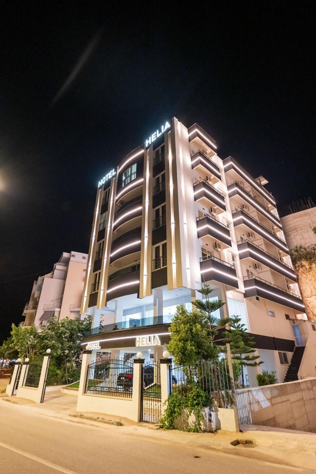 Helia Seaside Hotel Sarandë Exteriör bild