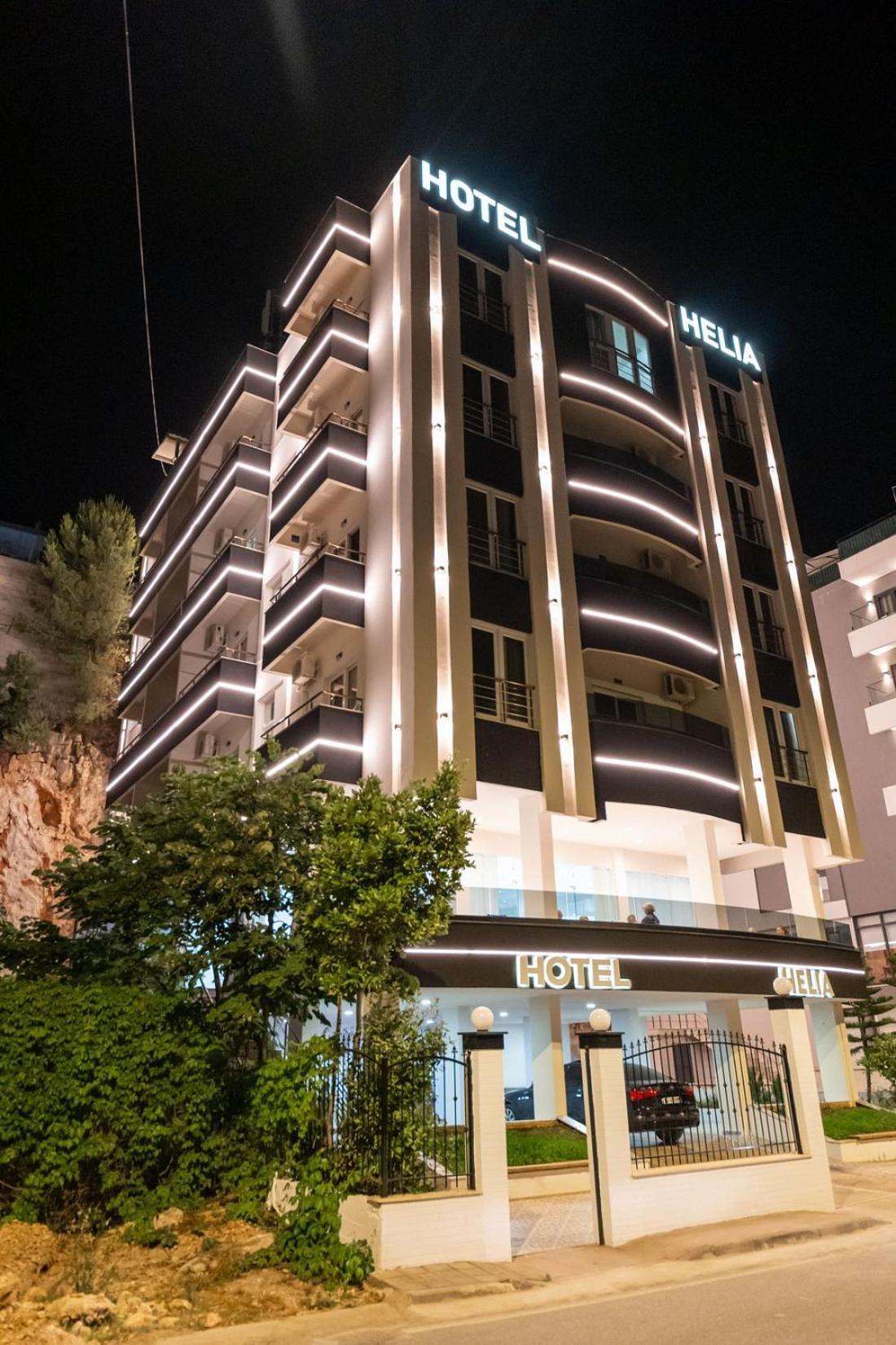 Helia Seaside Hotel Sarandë Exteriör bild