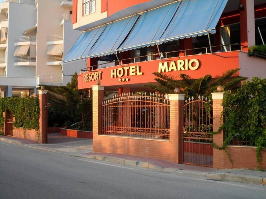 Helia Seaside Hotel Sarandë Exteriör bild